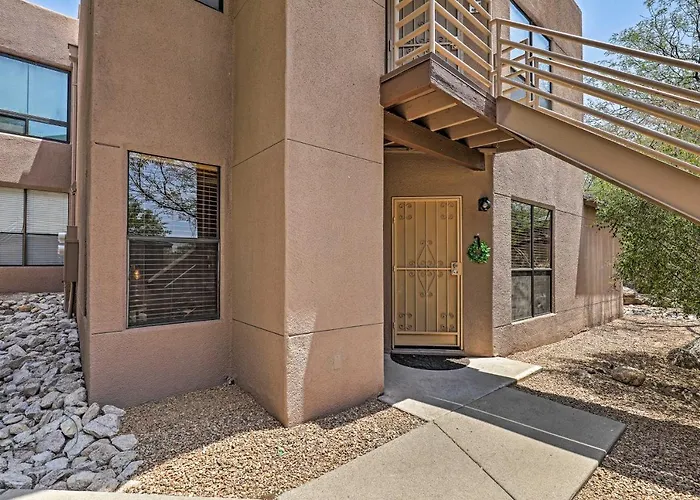 Desert Retreat W/ Pool + Hot Tub Access! Holiday home