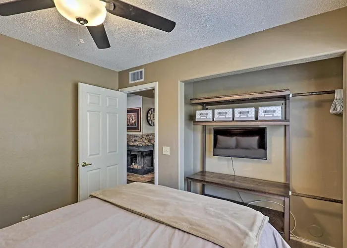 Desert Retreat W/ Pool + Hot Tub Access! Tucson