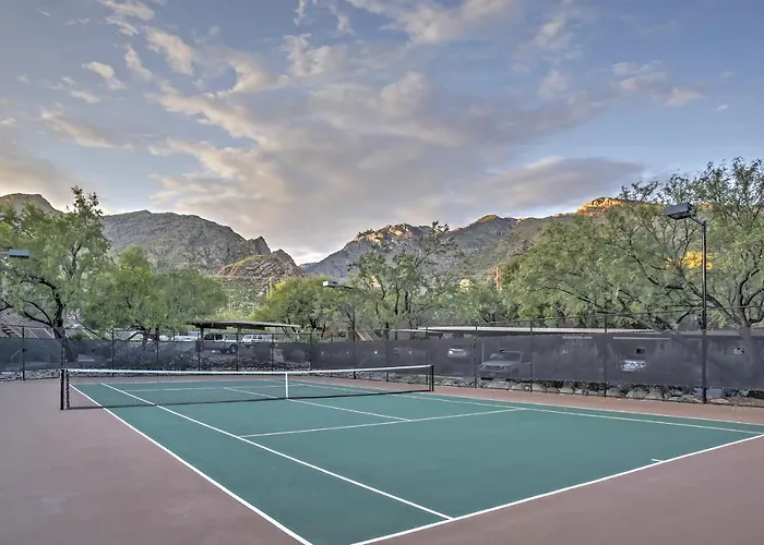 Desert Retreat W/ Pool + Hot Tub Access! Holiday home Tucson