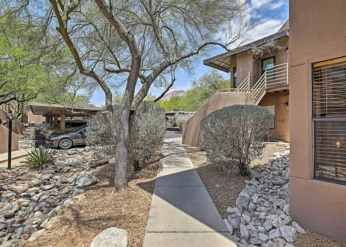 Desert Retreat W/ Pool + Hot Tub Access! * Tucson