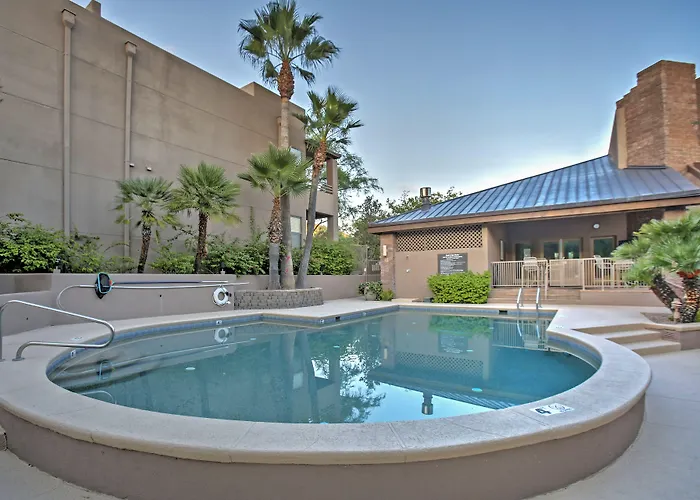 Desert Retreat W/ Pool + Hot Tub Access! Holiday home